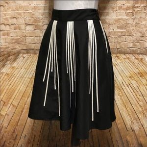 The Limited Full Black Midi Skirt W/ Cream M